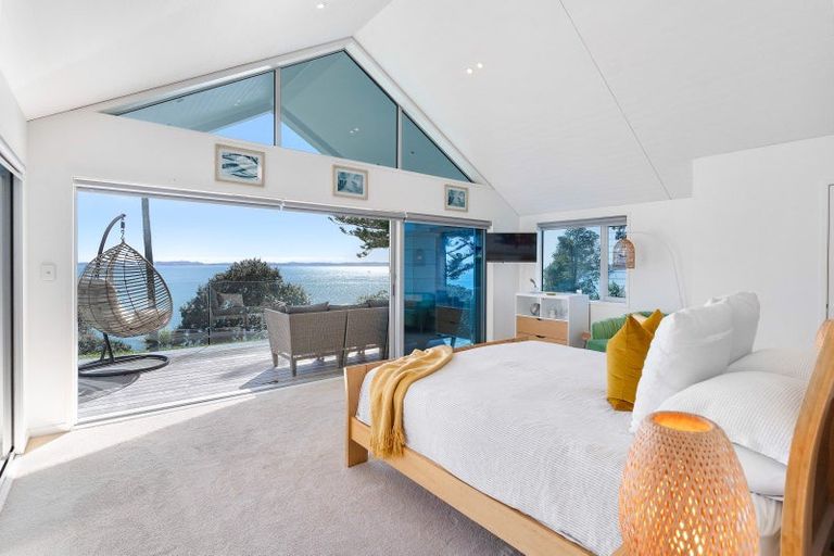 Photo of property in 40 Oceania Place, Mellons Bay, Auckland, 2014