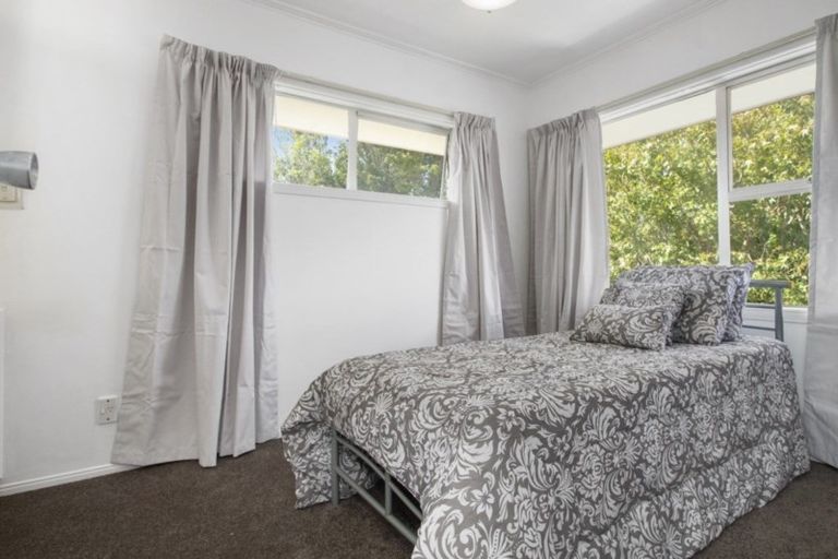 Photo of property in 2/55 Glenmore Road, Sunnyhills, Auckland, 2010