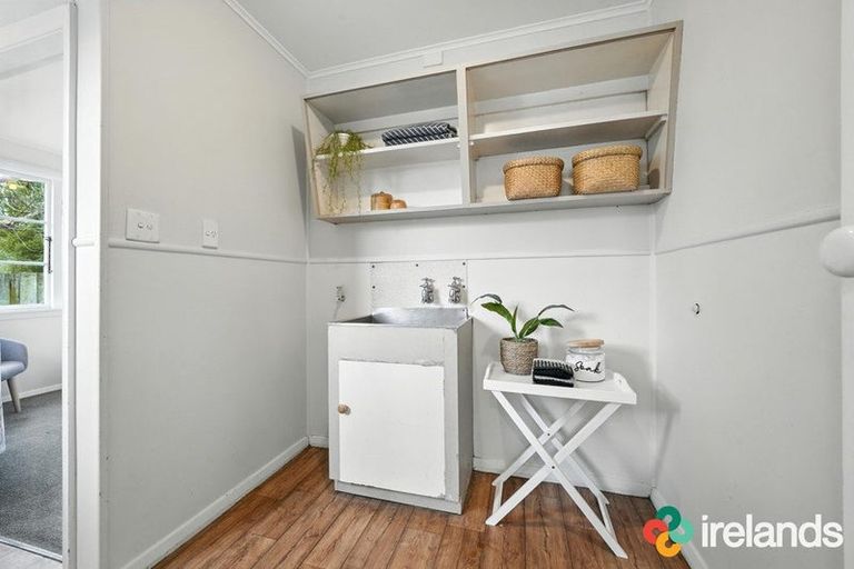 Photo of property in 30 Bateman Avenue, Bryndwr, Christchurch, 8053