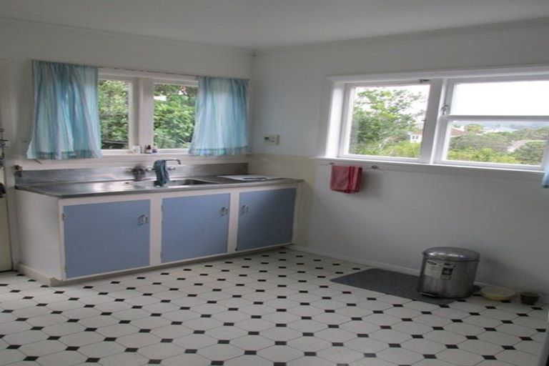 Photo of property in 37a Pembroke Road, Northland, Wellington, 6012