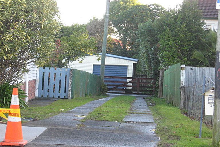 Photo of property in 30 Tampin Road, Hillpark, Auckland, 2102