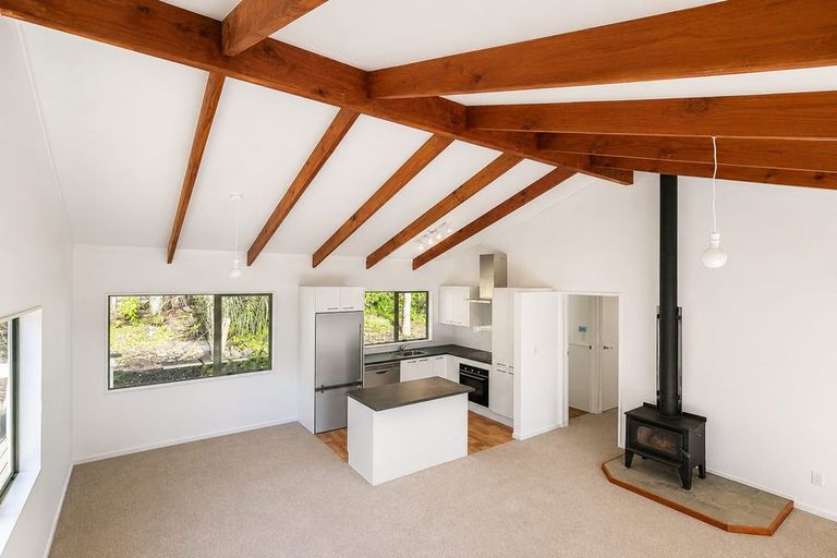 Photo of property in 3 Clearview Heights, Ranui, Auckland, 0612