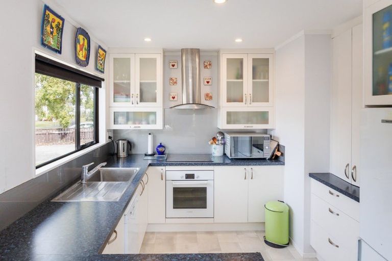 Photo of property in 93 Benmore Avenue, Cloverlea, Palmerston North, 4412