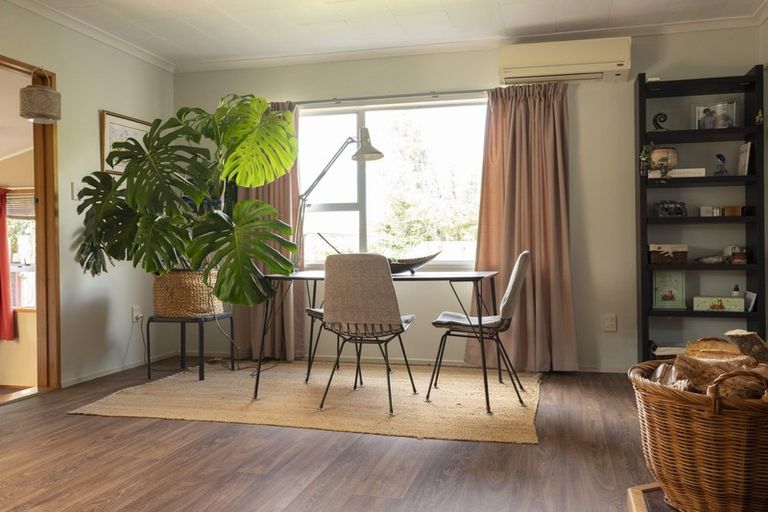 Photo of property in 11 Travis Street, Taradale, Napier, 4112