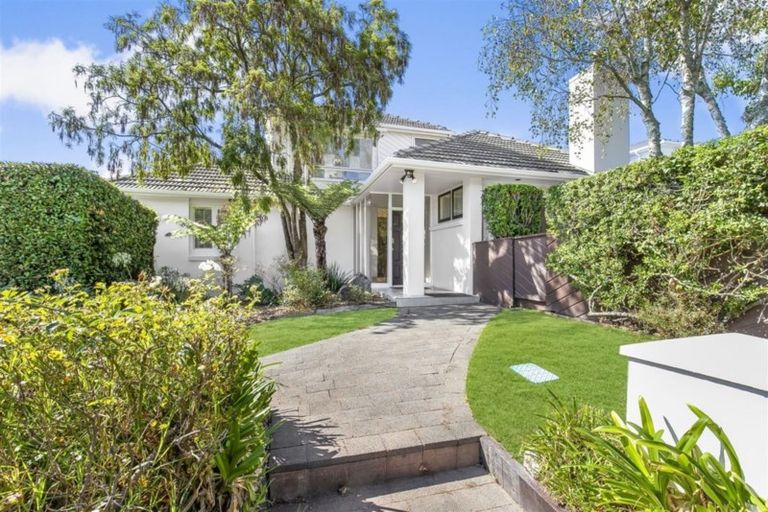 Photo of property in 27 Evelyn Road, Cockle Bay, Auckland, 2014