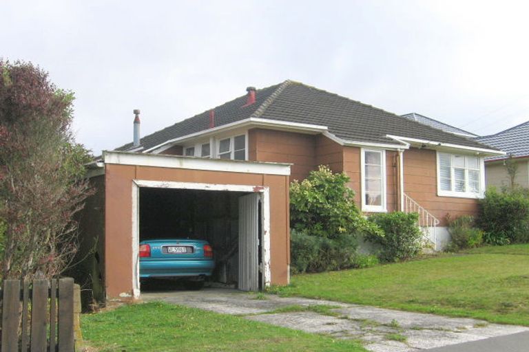 Photo of property in 8 Stephen Street, Johnsonville, Wellington, 6037