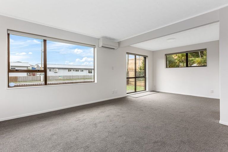 Photo of property in 1/10 James Street, Plimmerton, Porirua, 5026