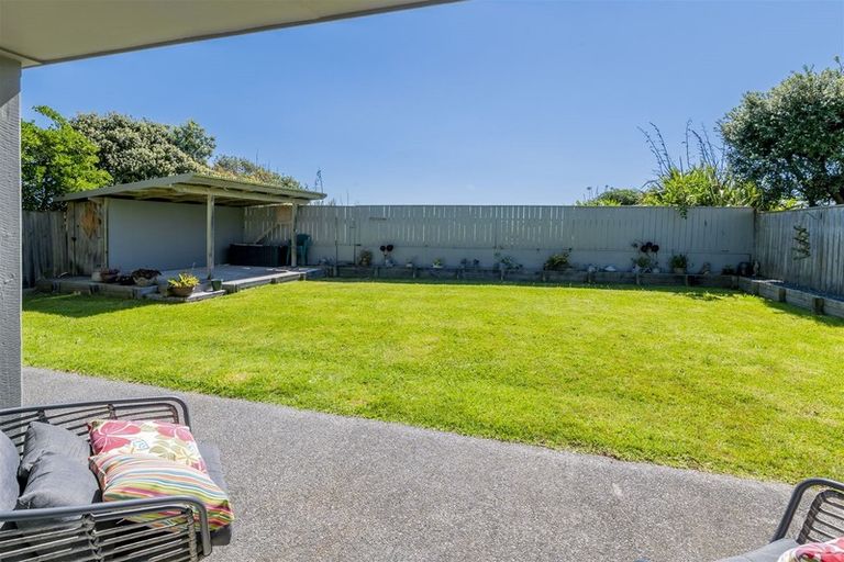 Photo of property in 49 Kapiti Lane, Otaki Beach, Otaki, 5512