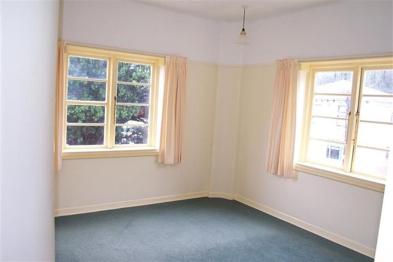 Photo of property in 82 Majoribanks Street, Mount Victoria, Wellington, 6011