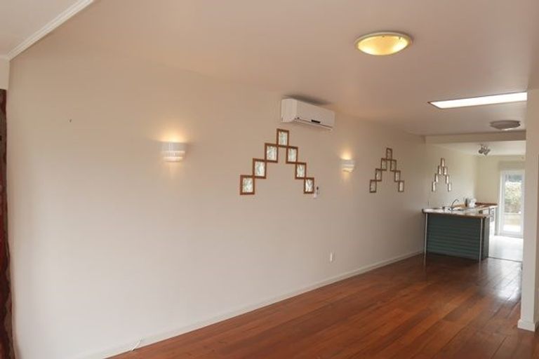 Photo of property in 237 The Esplanade, Petone, Lower Hutt, 5012