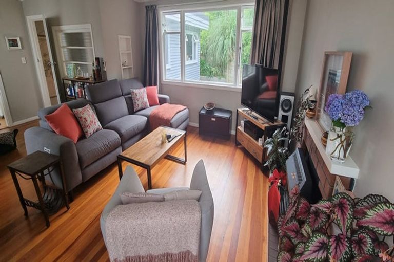 Photo of property in 8 Anderson Terrace, Mount Cook, Wellington, 6021