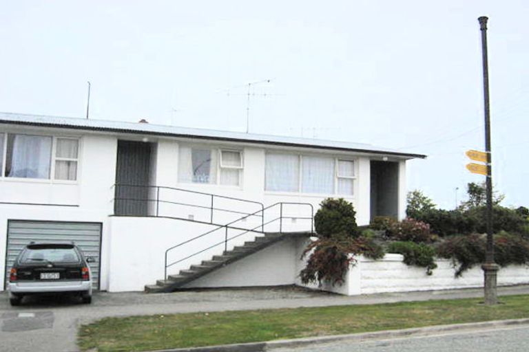 Photo of property in 1/3 Te Weka Street, Maori Hill, Timaru, 7910