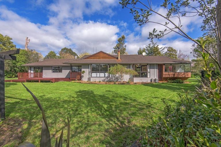 Photo of property in 267 Polson Hill Drive, Aokautere, Palmerston North, 4471