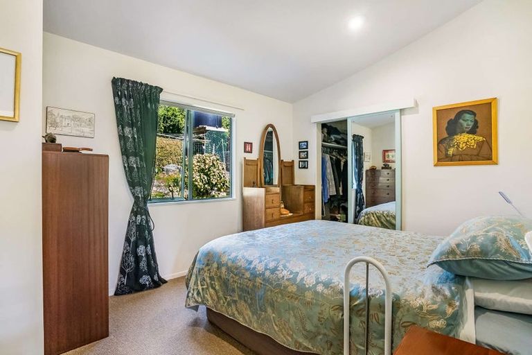 Photo of property in 8b Te Papau Crescent, Diamond Harbour, 8972