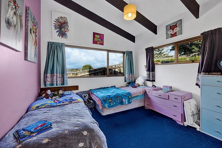 Photo of property in 20 Tiverton Crescent, Whalers Gate, New Plymouth, 4310