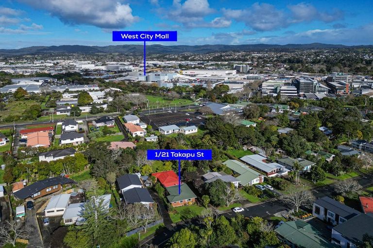 Photo of property in 1/21 Takapu Street, Henderson, Auckland, 0612