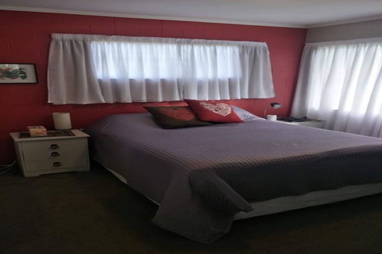 Photo of property in 3/58 Paynters Avenue, Strandon, New Plymouth, 4312