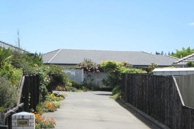 Photo of property in 4 Fishermans Rest, Waimairi Beach, Christchurch, 8083