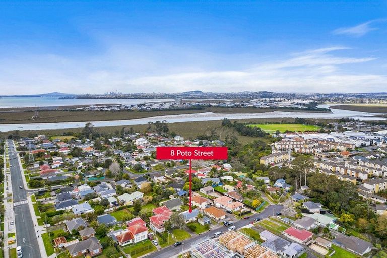 Photo of property in 8 Poto Street, Te Atatu South, Auckland, 0610