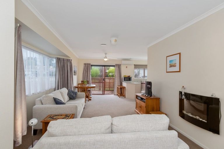 Photo of property in 1/122 Kenny Street, Waihi, 3610