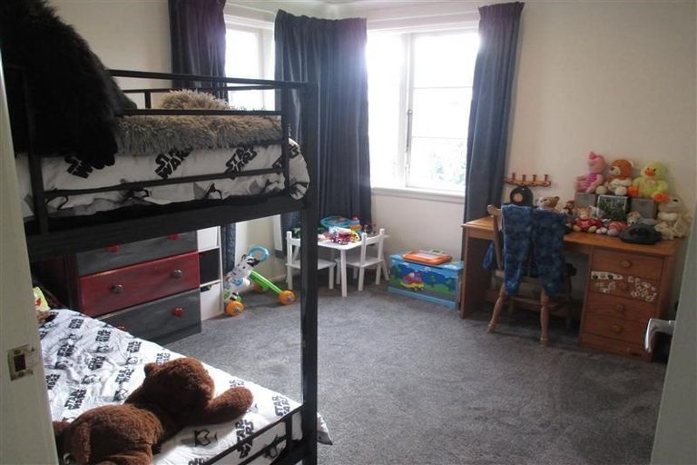 Photo of property in 16 Dunarnan Street, Avonside, Christchurch, 8061