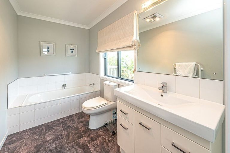 Photo of property in 21 Sunset Parade, Kai Iwi, Whanganui, 4574