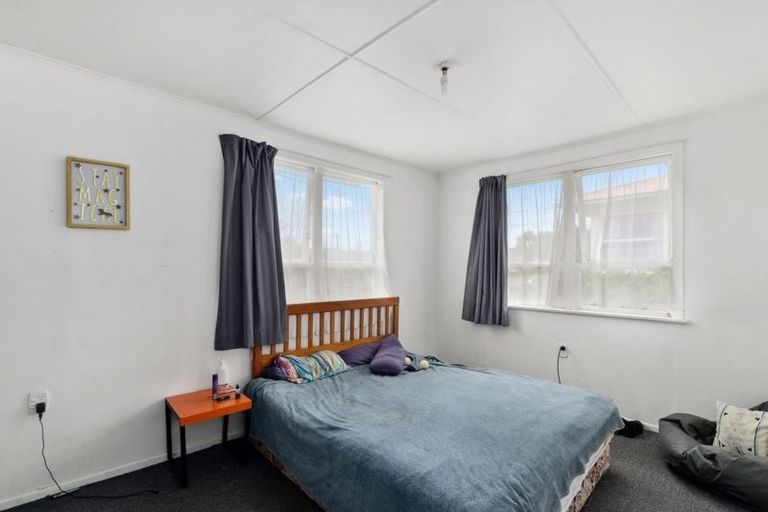 Photo of property in 5 Turner Drive, Western Heights, Rotorua, 3015