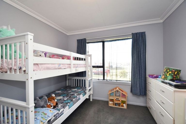 Photo of property in 120 Derwent Crescent, Glengarry, Invercargill, 9810