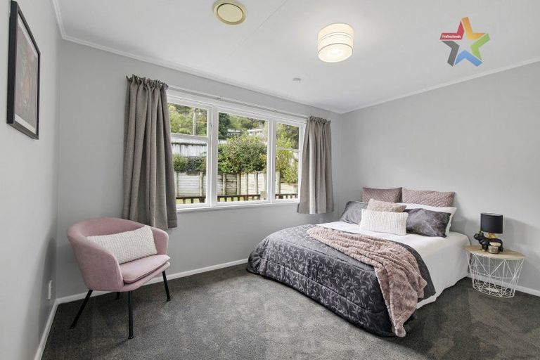 Photo of property in 26 Lowry Crescent, Stokes Valley, Lower Hutt, 5019