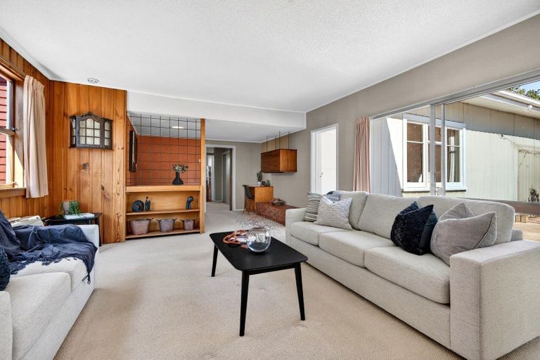 Photo of property in 30 Victoria Street, Carterton, 5713