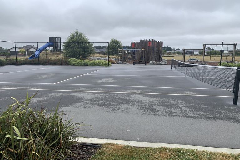 Photo of property in 67 Silver Peaks Drive, West Melton, 7618