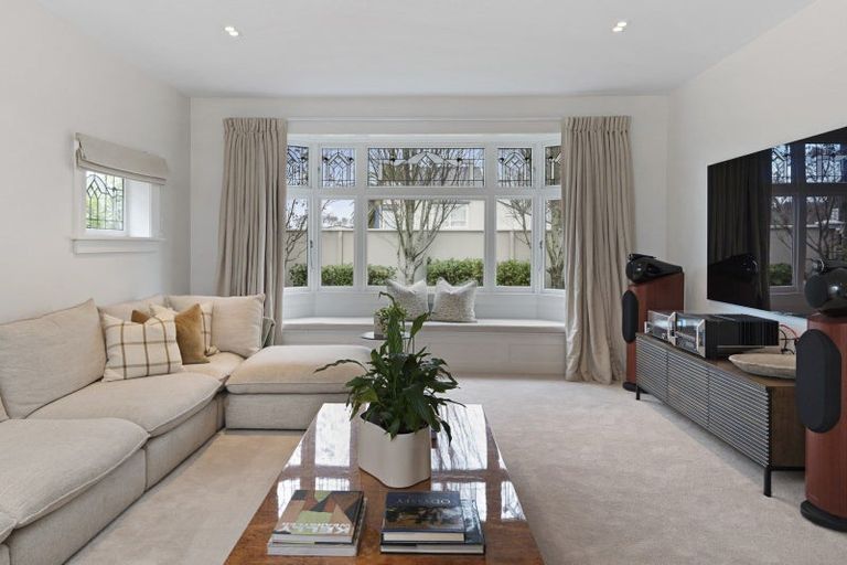 Photo of property in 134 Papanui Road, Merivale, Christchurch, 8014