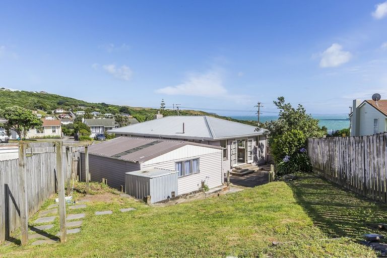 Photo of property in 20 Matatiro Street, Titahi Bay, Porirua, 5022