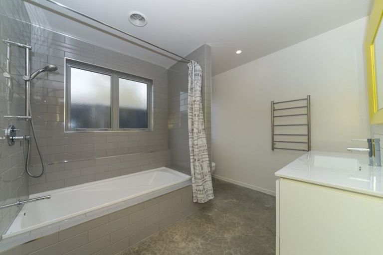 Photo of property in 2a Pharazyn Street, Feilding, 4702