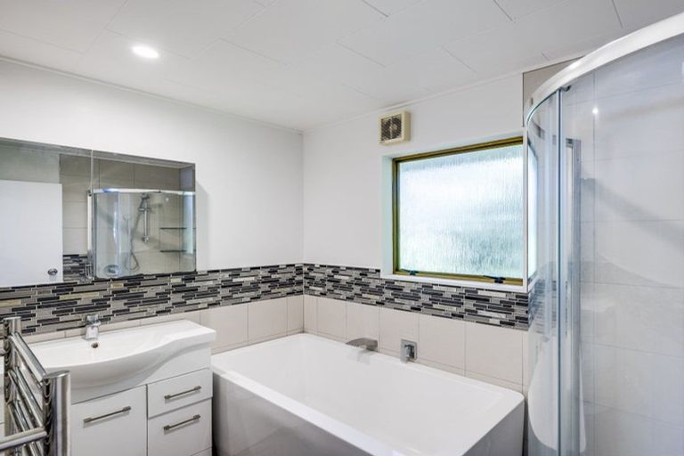 Photo of property in 4 Bracken Street, Hospital Hill, Napier, 4110