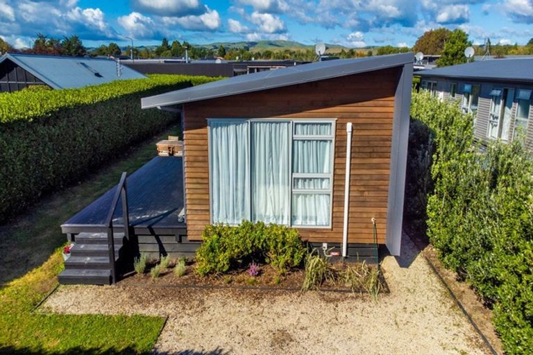 Photo of property in 15 Tuscan Lane, Martinborough, 5711