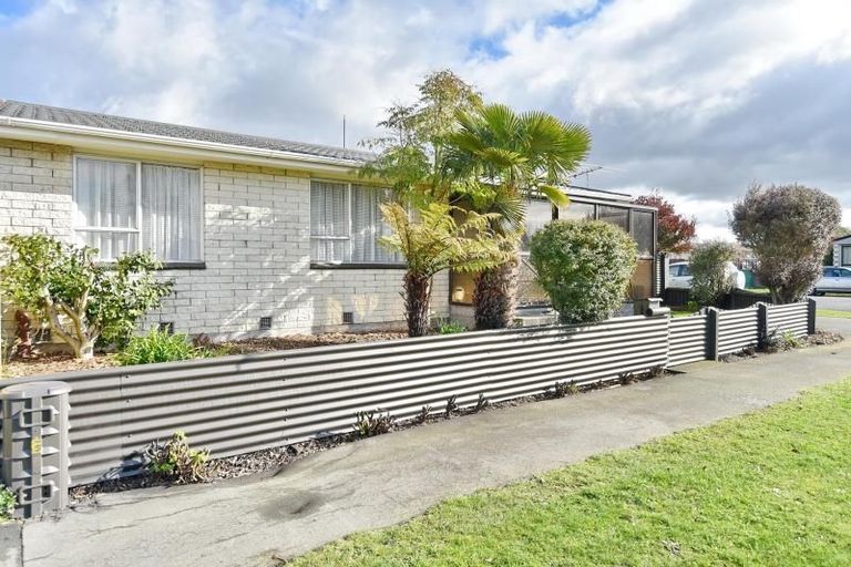 Photo of property in 1/2 Bayswater Crescent, Bromley, Christchurch, 8062