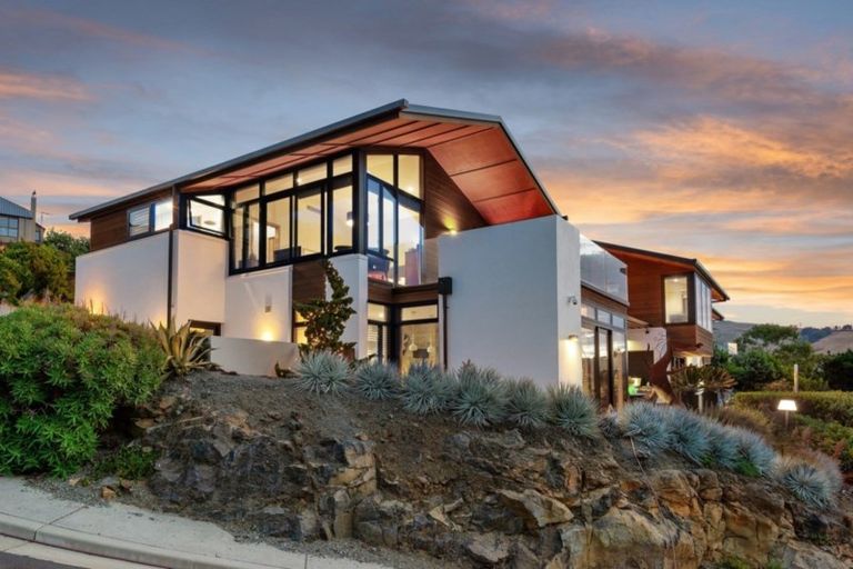 Photo of property in 44 Panorama Road, Clifton, Christchurch, 8081