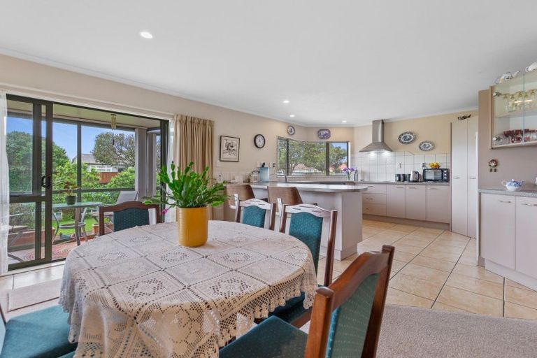 Photo of property in 53 Duke Street, Levin, 5510