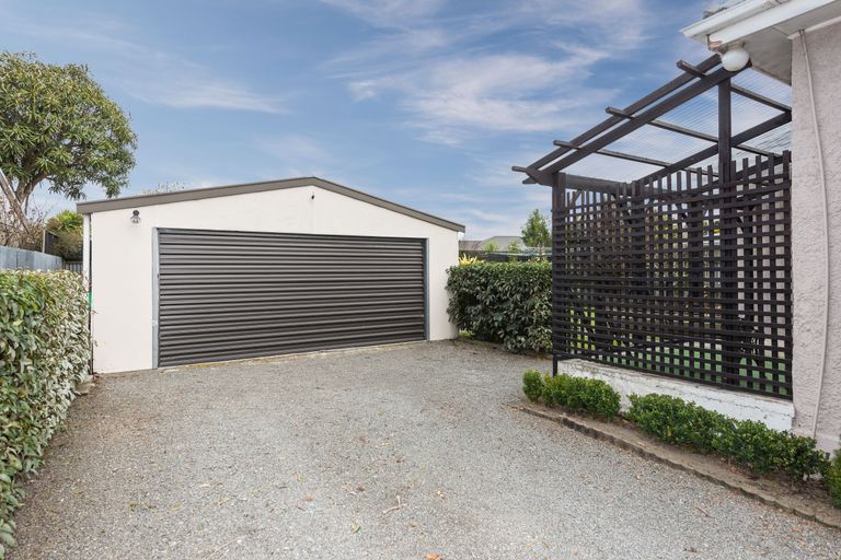 Photo of property in 43 Johns Road, Belfast, Christchurch, 8051