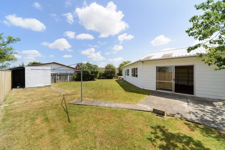 Photo of property in 50 Acacia Street, Kelvin Grove, Palmerston North, 4414