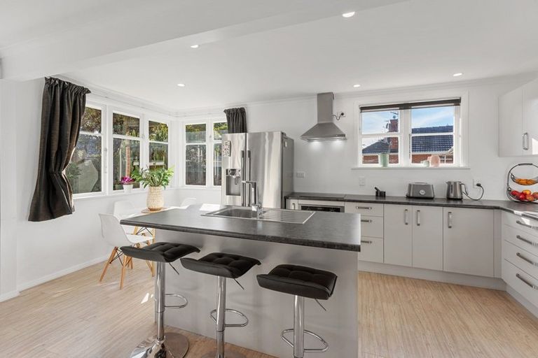 Photo of property in 14 Tararua Street, Trentham, Upper Hutt, 5018