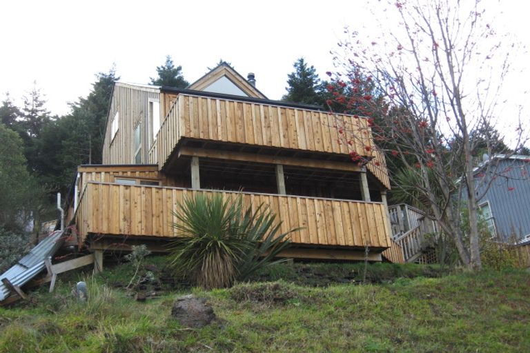 Photo of property in 9 Mckerrow Place, Sunshine Bay, Queenstown, 9300