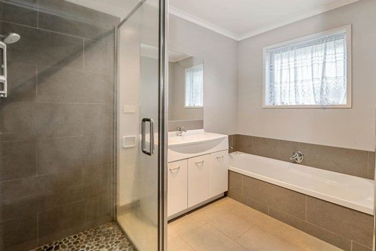 Photo of property in 256 Vaughan Road, Owhata, Rotorua, 3010