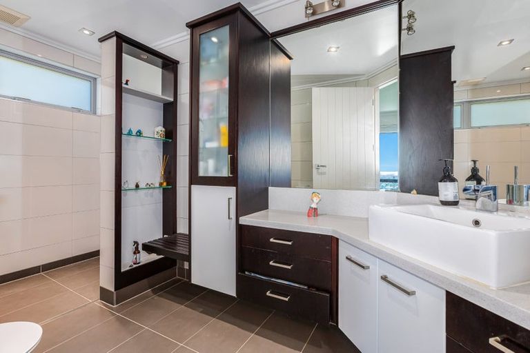 Photo of property in 69 Panorama Drive, Paraparaumu, 5032