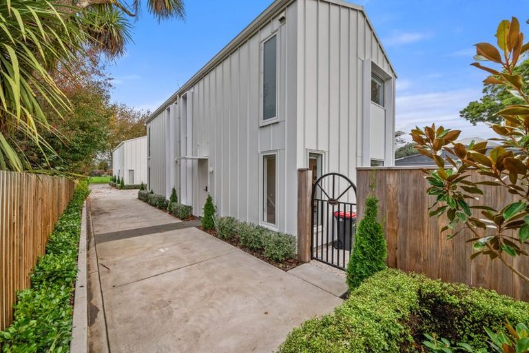 Photo of property in 4/15 Domett Street, Waltham, Christchurch, 8023