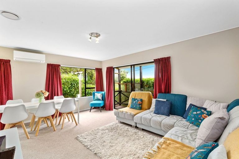 Photo of property in 12a Kitchener Terrace, Johnsonville, Wellington, 6037