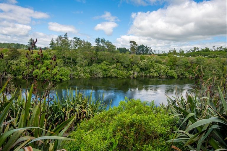 Photo of property in 91 Te Awa Road, Tamahere, Hamilton, 3283