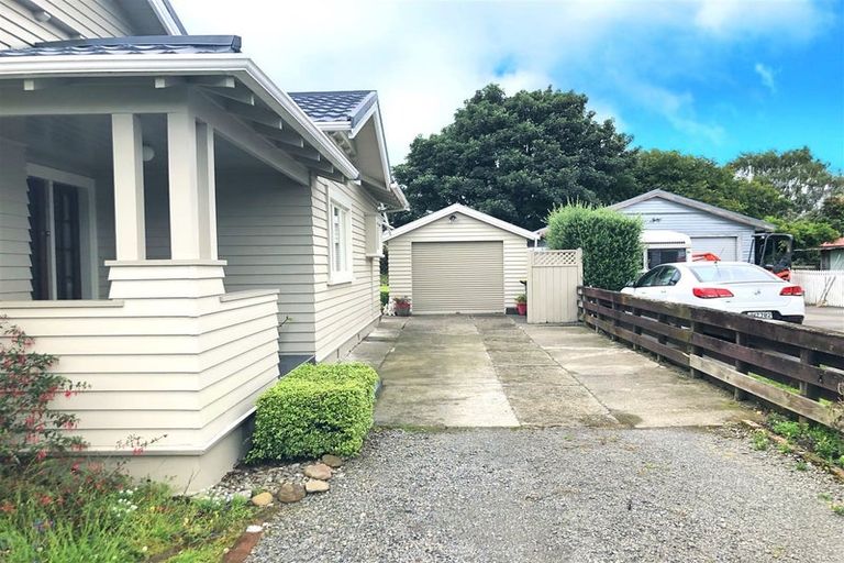 Photo of property in 61 Barraud Street, Dannevirke, 4930