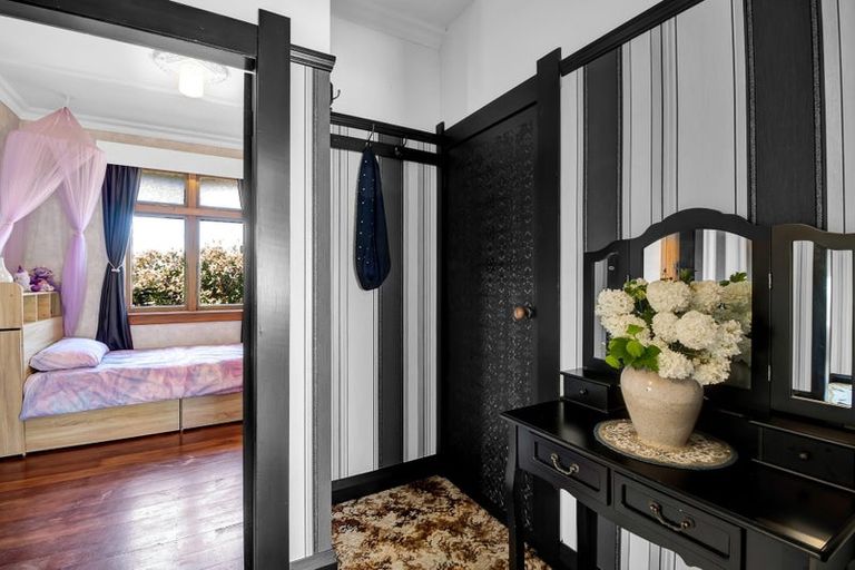 Photo of property in 34 Norfolk Street, Patea, 4520